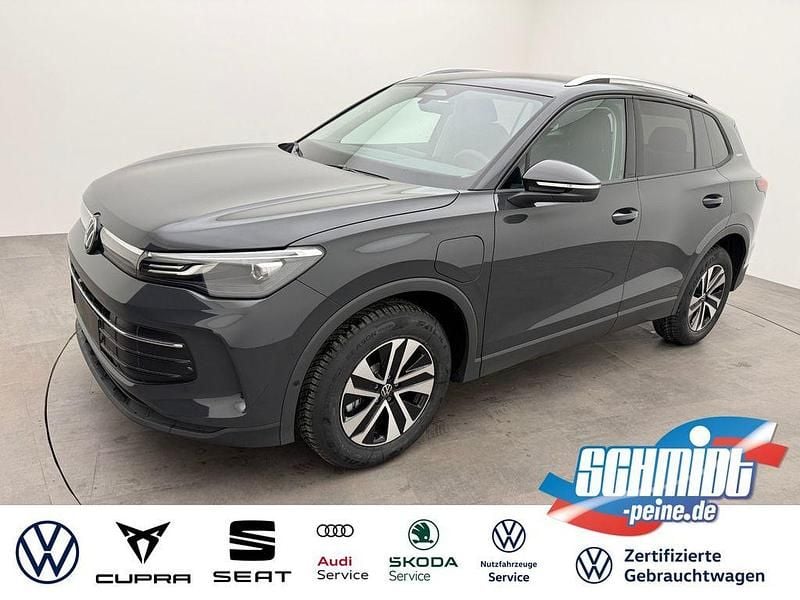 Neu VW Tiguan Life 204 PS (150 kW) 2026 Grau SUV