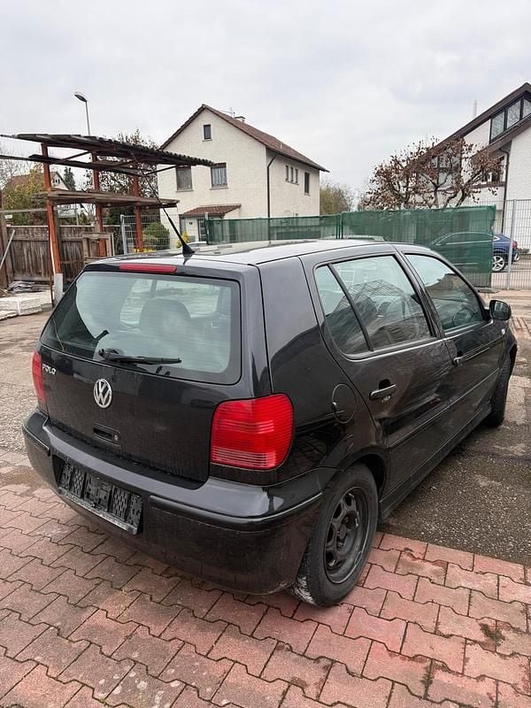 Used VW Polo 60 HP (44 kW) 2000 Black Hatchback
