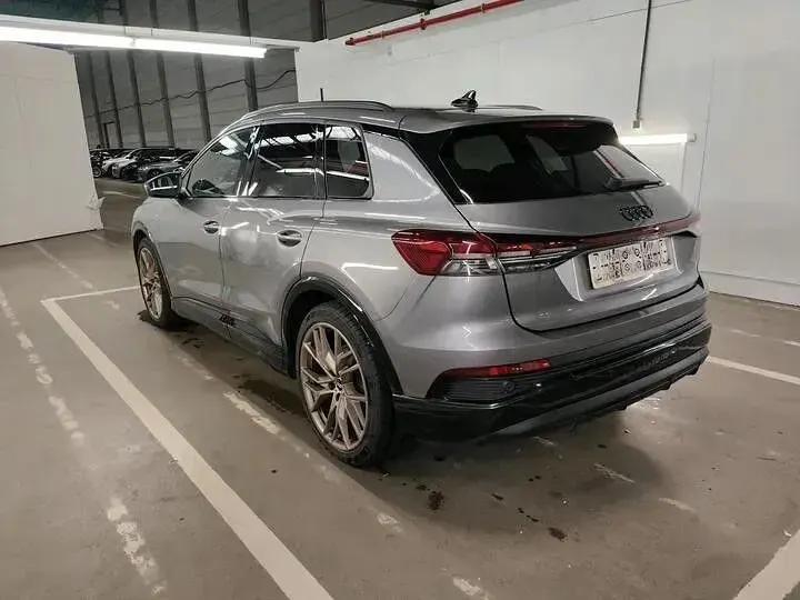 Gebraucht Audi Q4 e-tron S-Line 150 kW (204 PS) 2021 Taifungrau metallic SUV