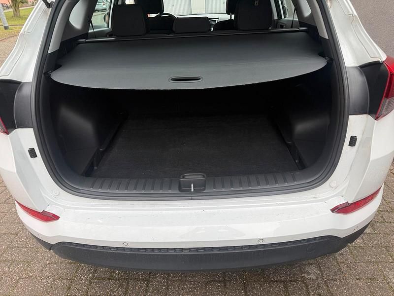 Gebraucht Hyundai Tucson 177 PS (130 kW) 2017 Weiß SUV
