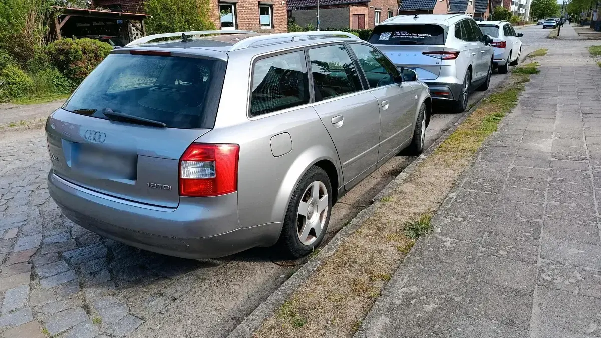Gebraucht Audi A4 131 PS (96 kW) 2003 Braun Kombi