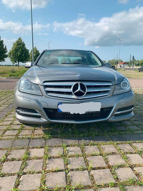 Grau Gebraucht 2012 Mercedes C180 Limousine | 8.600 € (Guter Preis) - Bild 1/4