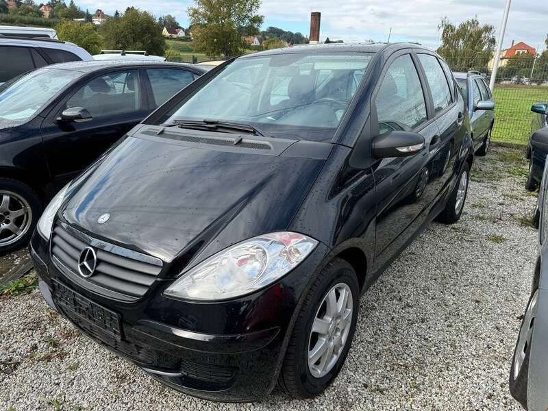 Kosmosschwarz metalliclack Gebraucht 2007 Mercedes A180 Kleinwagen | 1.600 € - Bild 1/2