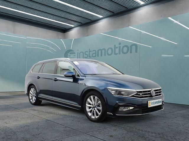 Gebraucht VW Passat Elegance 150 PS (110 kW) 2024 Blau Kombi