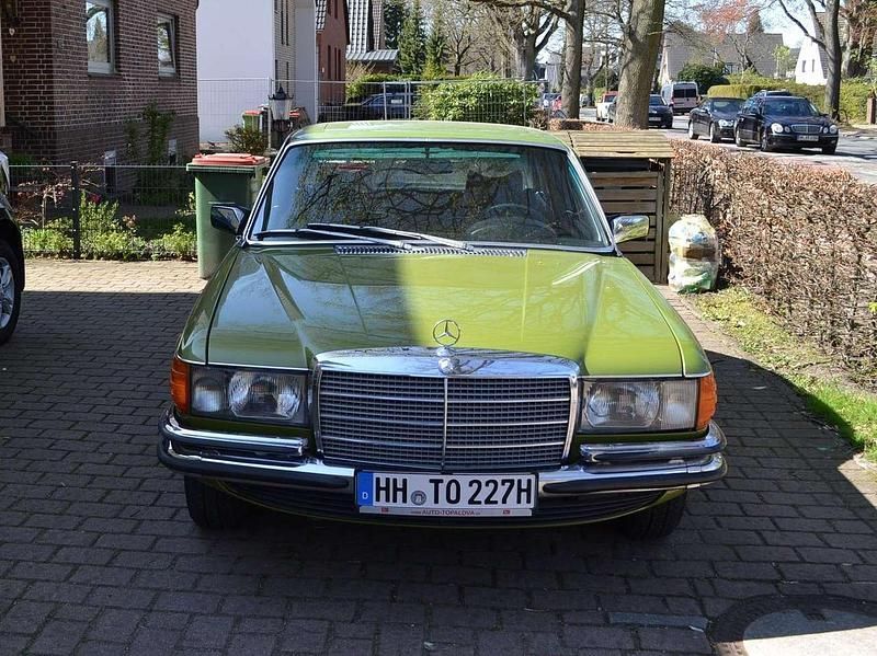 Gebraucht Mercedes 280 185 PS (136 kW) 1975 Grün Limousine