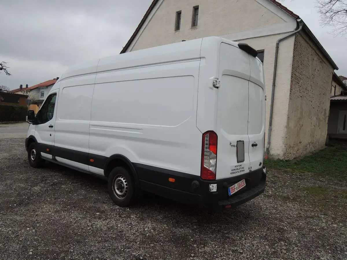 Gebraucht Ford Transit 131 PS (96 kW) 2023 Weiß Limousine