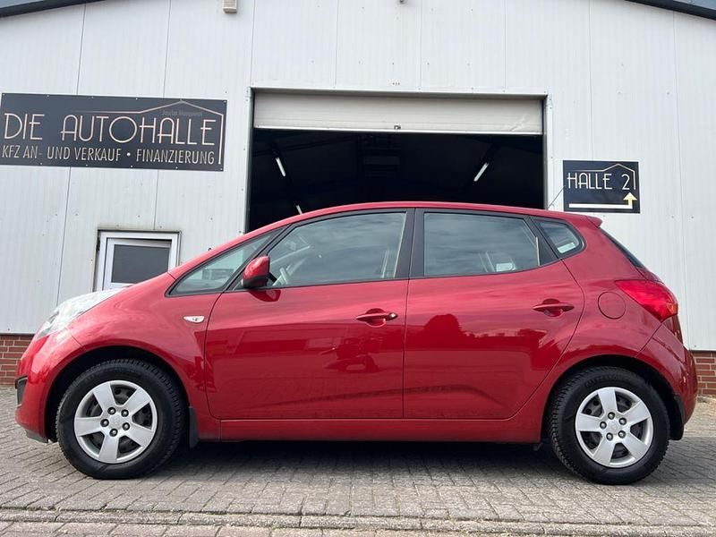 Gebraucht Kia Venga Vision 90 PS (66 kW) 2012 Rot Kleinwagen