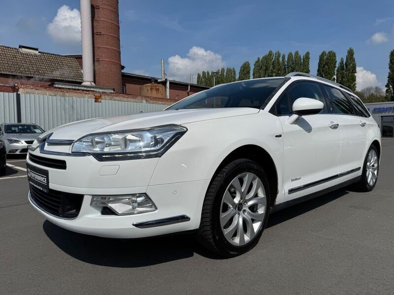 Weiß Gebraucht 2012 Citroën C5 Exclusive Kombi | 3.900 € (Guter Preis) - Bild 1/4