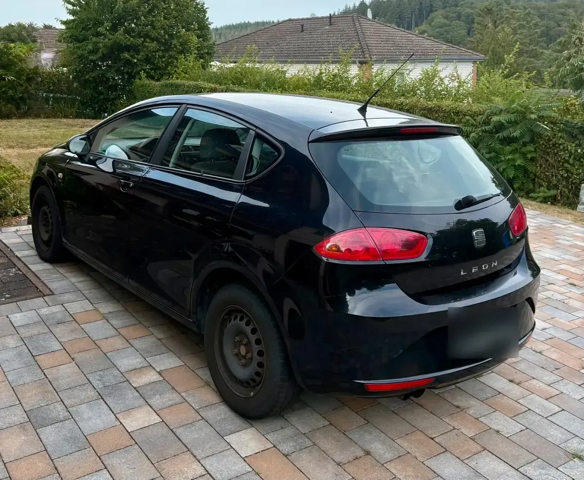 Gebraucht Seat Leon 125 PS (91 kW) 2010 Schwarz Kleinwagen