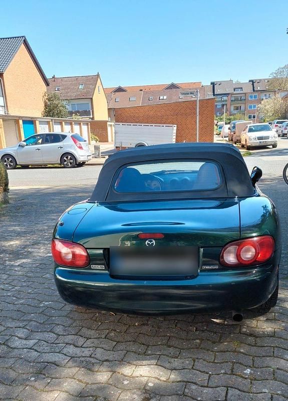 Second-hand Mazda MX5 110 CP (80 kW) 2002 Cabrio