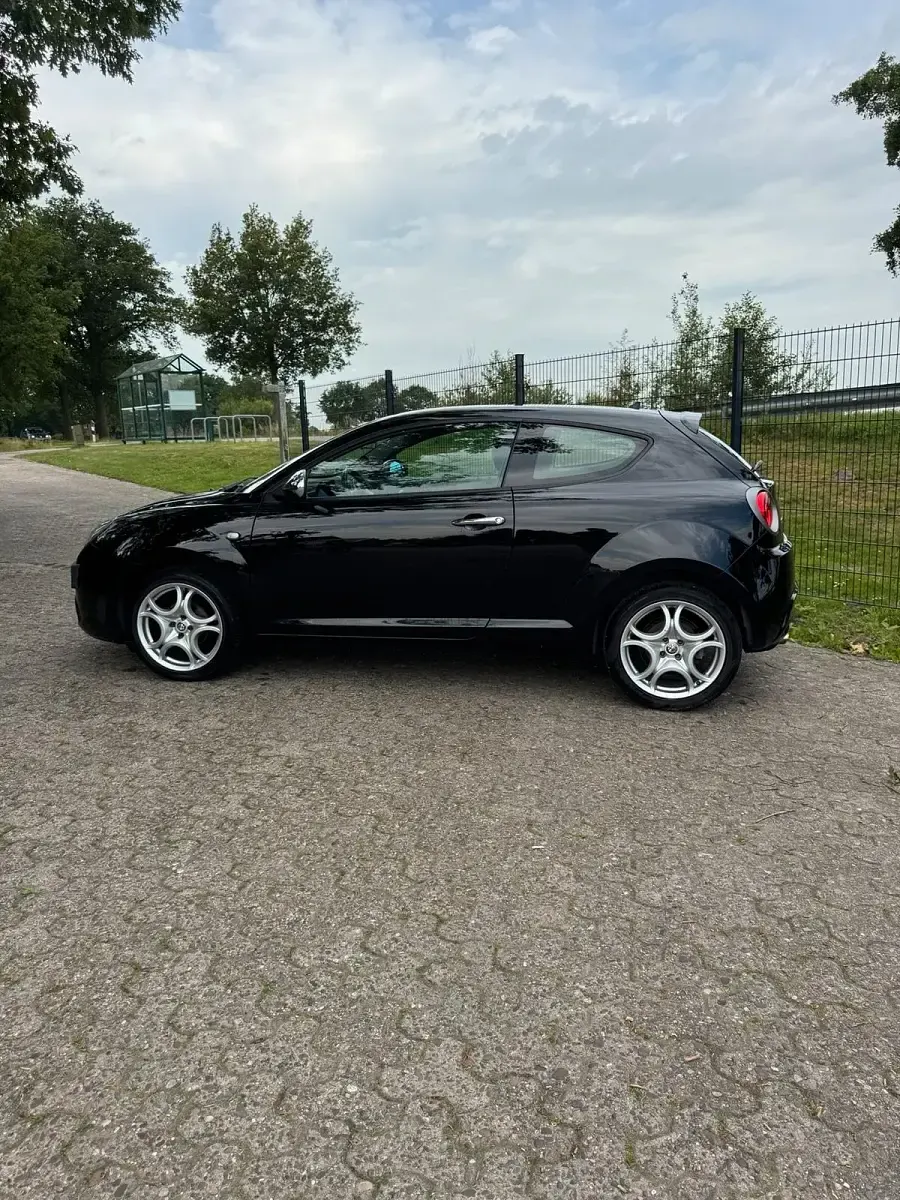 Gebraucht Alfa Romeo MiTo 77 PS (56 kW) 2014 Schwarz Kleinwagen