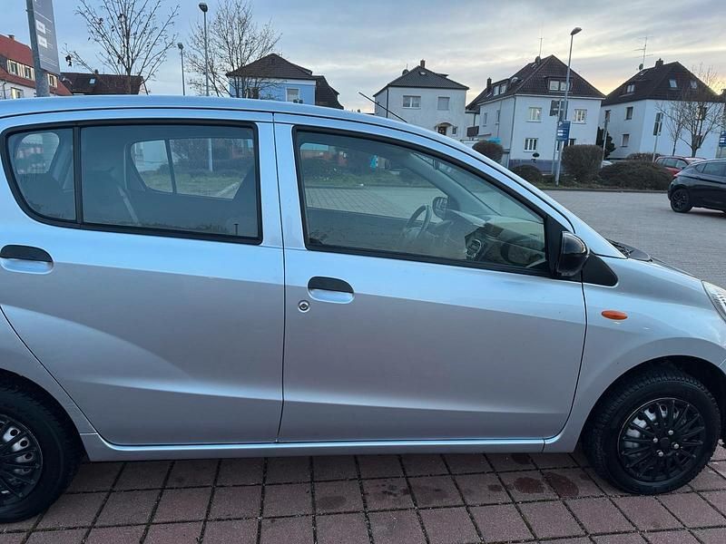 Grau Gebraucht 2008 Daihatsu Cuore Kleinwagen | 899 € (Superpreis) - Bild 1/4