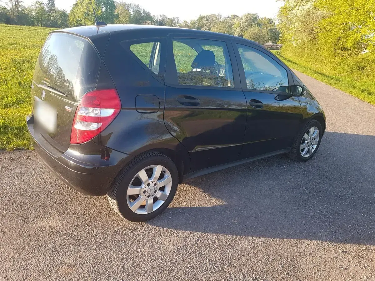 Second-hand Mercedes A150 95 CP (69 kW) 2006 Negru Berlinǎ