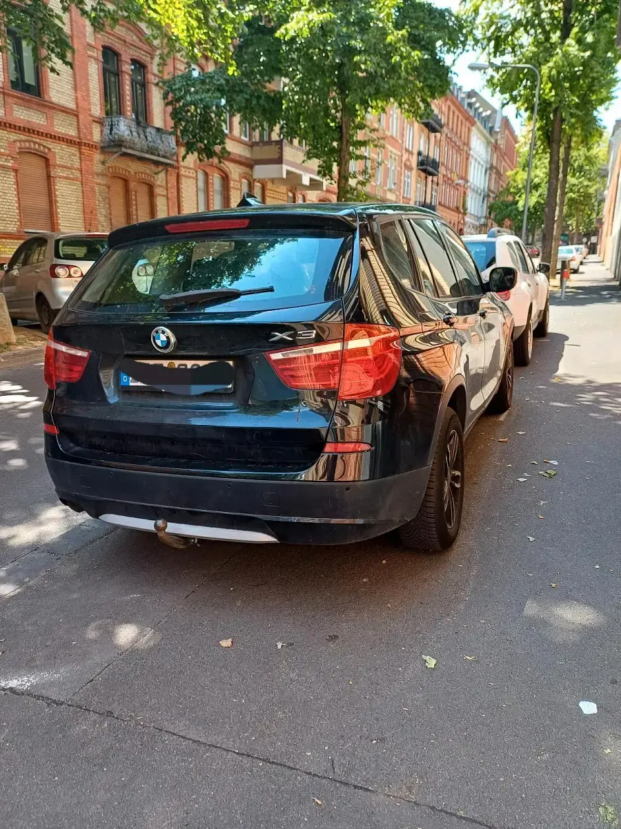 Gebraucht BMW X3 184 PS (135 kW) 2011 Schwarz SUV