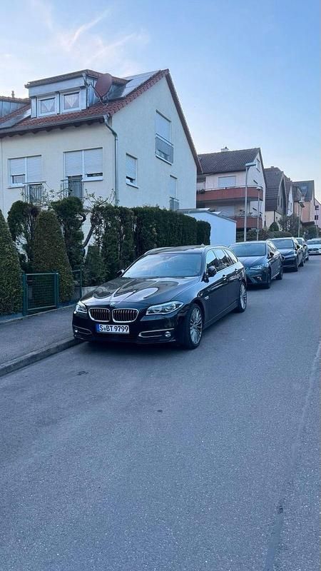 Schwarz Gebraucht 2016 BMW 530 Luxury Line Kombi | 18.000 € (Fairer Preis) - Bild 1/4