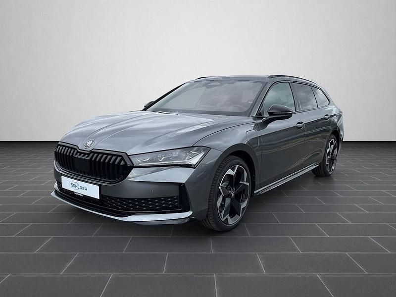 Graphitegrau metallic (metallic) Gebraucht 2025 Skoda Superb Limousine | 51.890 € - Bild 1/4