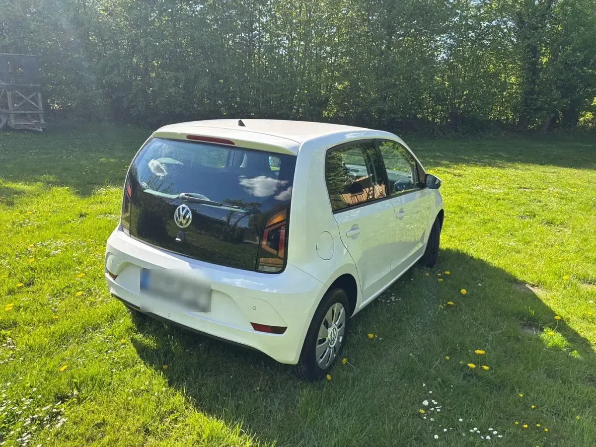 Gebraucht VW up! move up! 60 PS (44 kW) 2017 Weiß Kleinwagen