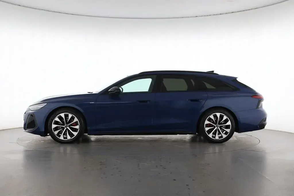 Gebraucht Audi A6 Ambiente 367 PS (269 kW) 2025 Blau Kombi