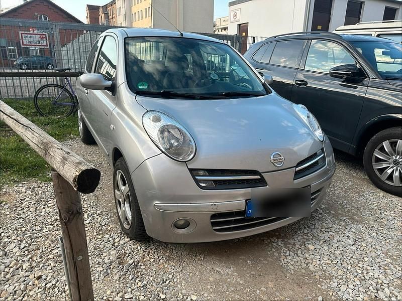 Used Nissan Micra 80 HP (58 kW) 2005 Silver Hatchback