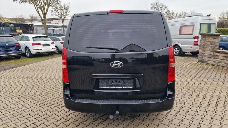 Gebraucht Hyundai H-1 170 PS (125 kW) 2010 Schwarz Van / Kleinbus