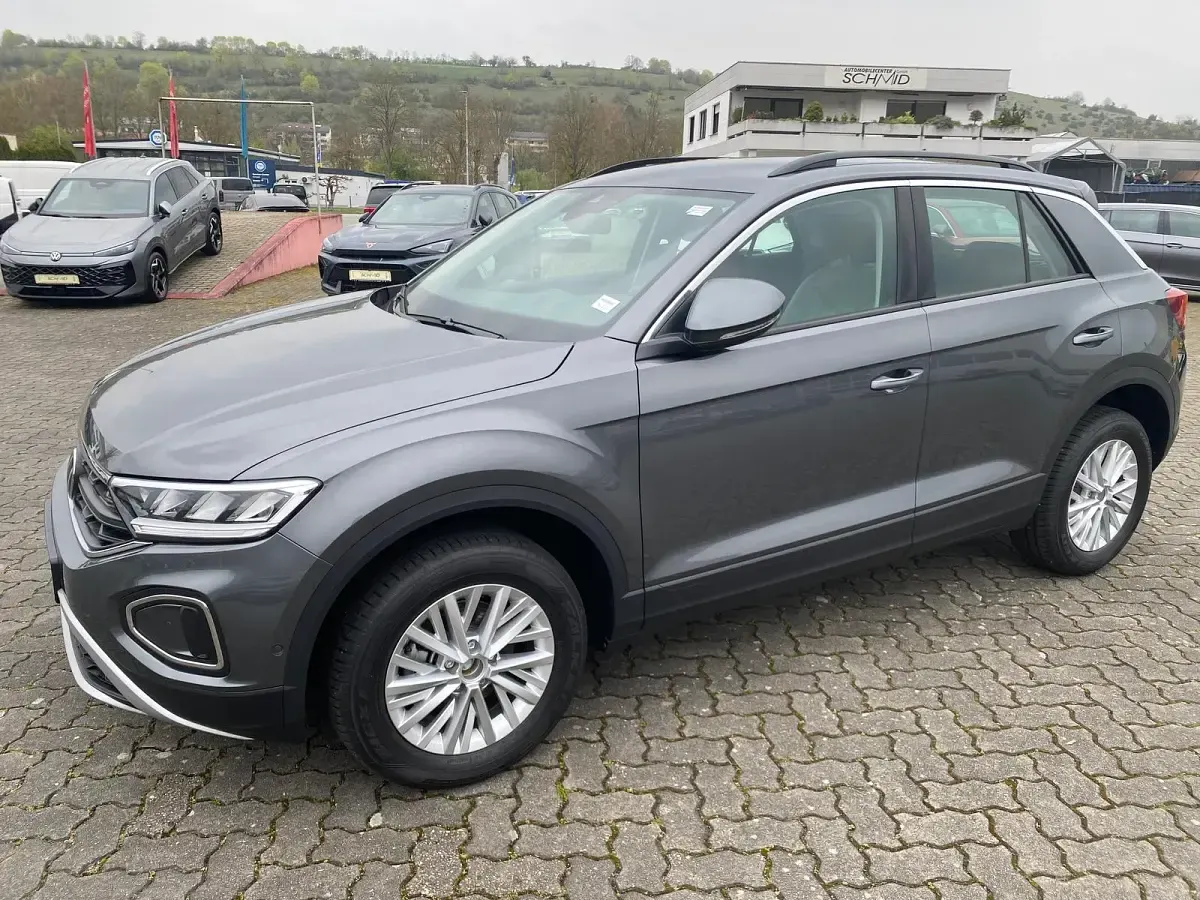 Gebraucht VW T-Roc 150 PS (110 kW) 2025 SUV