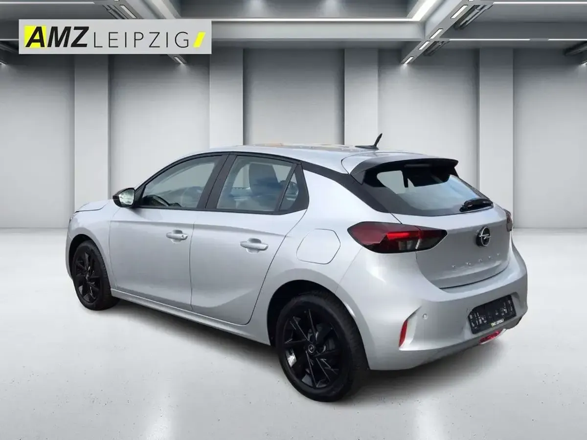 Gebraucht Opel Corsa 75 PS (55 kW) 2023 Grau/typ aussenverkleidung met Kleinwagen
