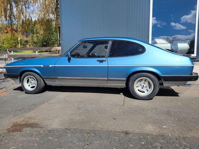 Używany Ford Capri 160 KM (117 kW) 1981 Niebieski Coupe