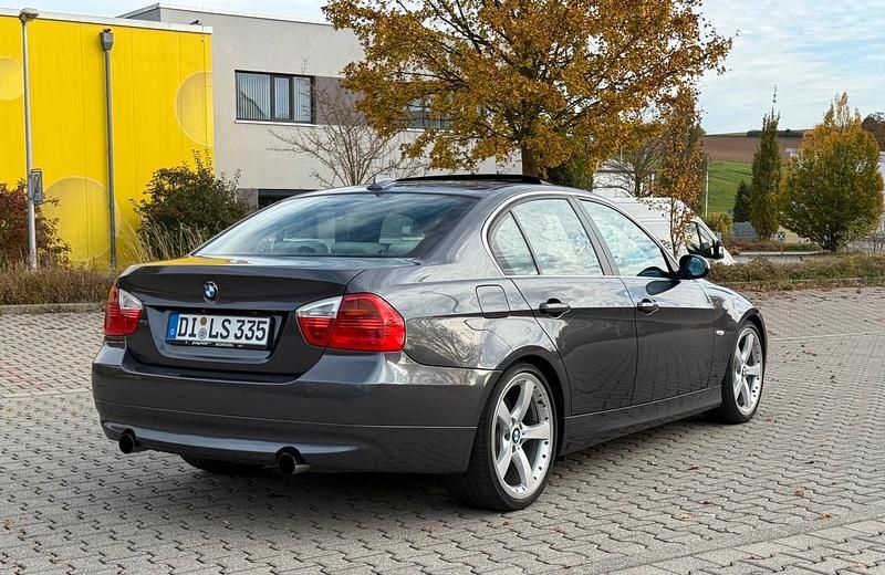 Gebraucht BMW 335 M Sport 306 PS (225 kW) 2007 Grau Limousine