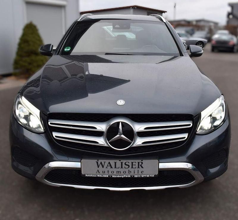 Gebraucht Mercedes GLC220 170 PS (125 kW) 2015 Grau SUV