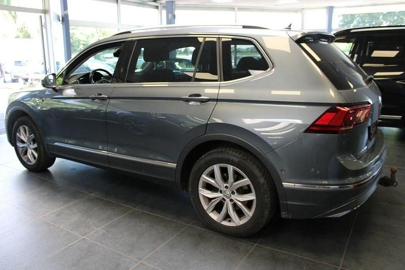 Gebraucht VW Tiguan Allspace Highline 190 PS (139 kW) 2019 Grau SUV