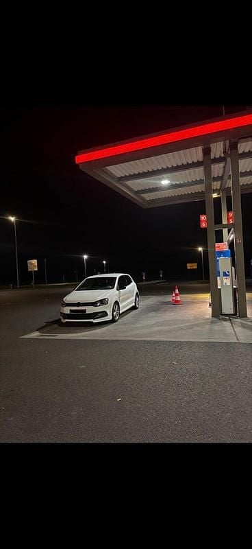 Weiß Gebraucht 2013 VW Polo Coupé | 4.500 € (Fairer Preis) - Bild 1/4