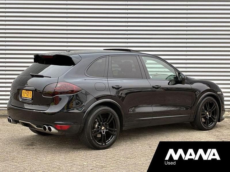 Second-hand Porsche Cayenne 400 CP (294 kW) 2011 Negru SUV