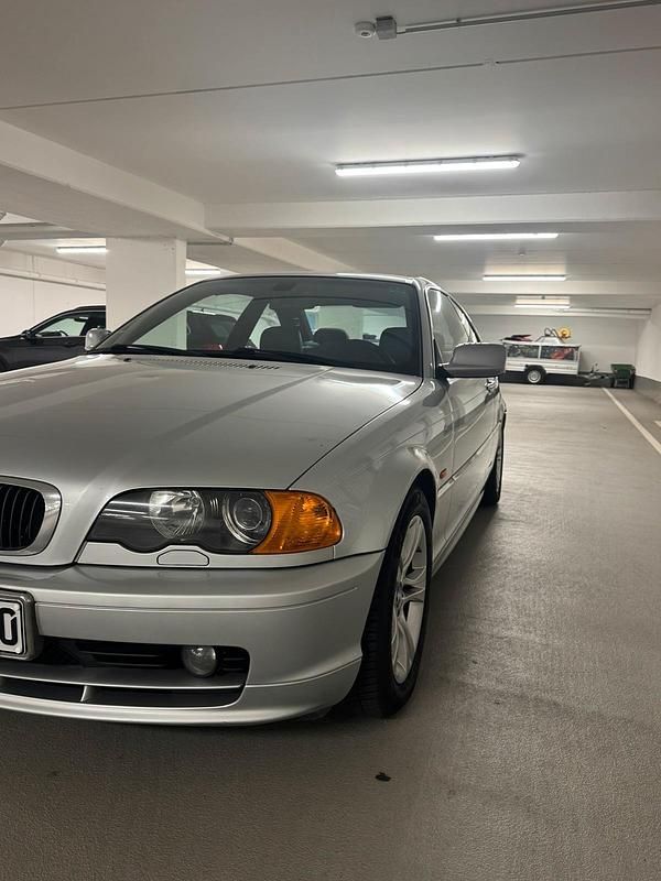 Silber Gebraucht 2000 BMW 325 Coupé | 3.290 € (Superpreis) - Bild 1/4