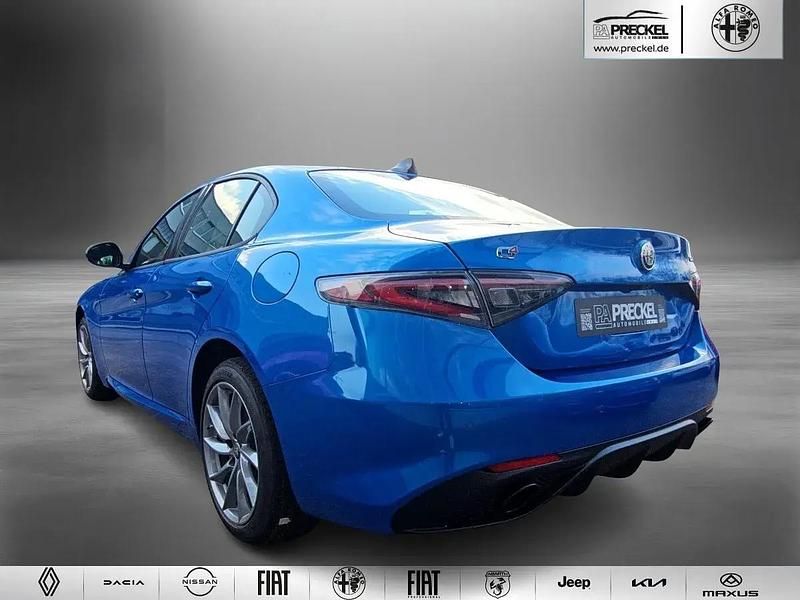 Gebraucht Alfa Romeo Giulia Premium 206 PS (151 kW) 2024 Blau Limousine