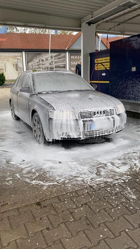 Second-hand Audi A4 131 CP (96 kW) 2003 Albastru Break