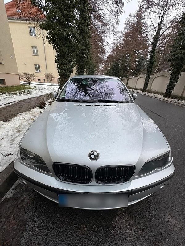 Gebraucht BMW 320 170 PS (125 kW) 2004 Silber Limousine