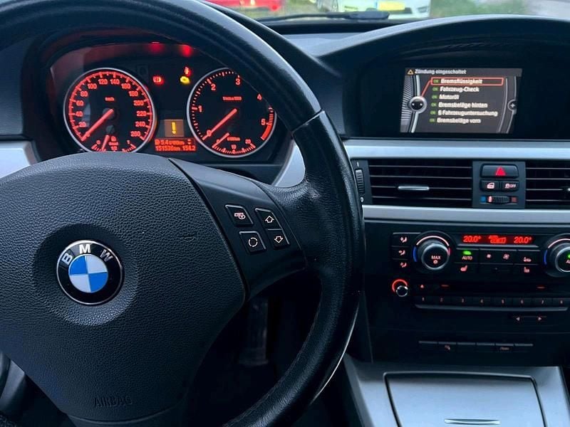 Gebraucht BMW 320 Performance 184 PS (135 kW) 2012 Schwarz Coupé