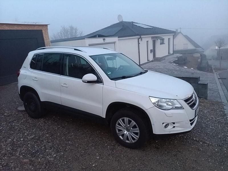 Gebraucht VW Tiguan 140 PS (102 kW) 2011 Weiß SUV