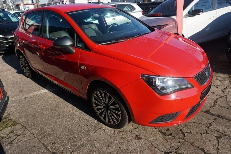 Rot Gebraucht 2015 Seat Ibiza CONNECT Limousine | 6.899 € (Etwas zu teuer) - Bild 1/4