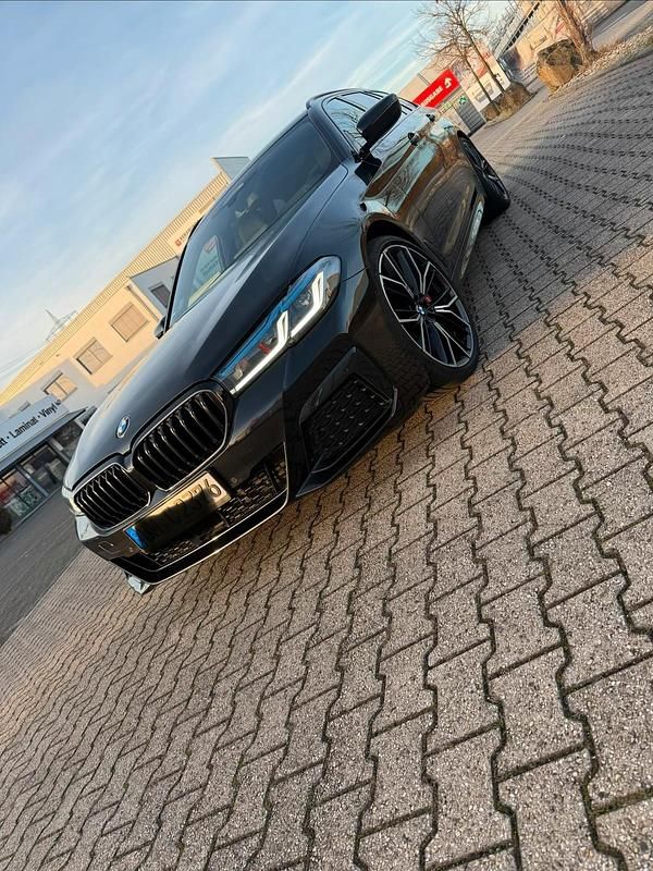Schwarz Gebraucht 2023 BMW 540 M Sport Kombi | 52.500 € (Fairer Preis) - Bild 1/4