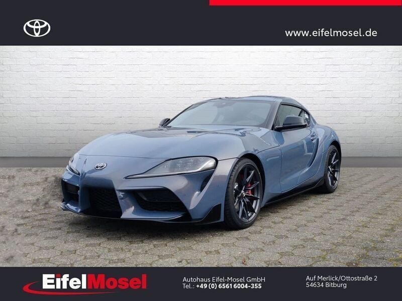 Grau Neu 2024 Toyota Supra Premium Coupé | 72.130 € (Etwas zu teuer) - Bild 1/4