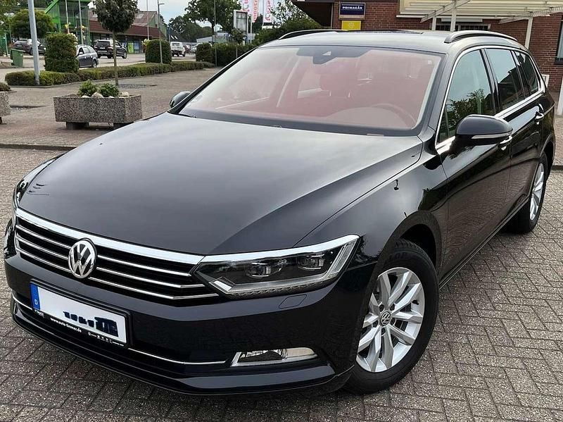 Schwarz Gebraucht 2019 VW Passat Kombi | 17.500 € (Fairer Preis) - Bild 1/4