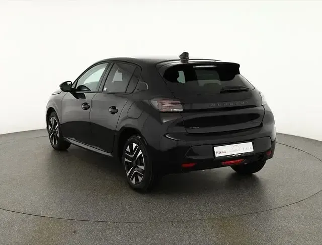 Neu Peugeot 208 110 PS (80 kW) 2025 Schwarz Kleinwagen