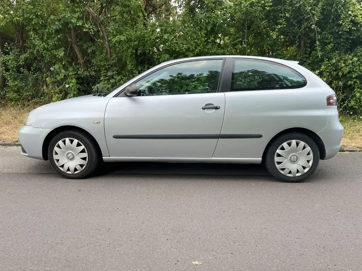 Gebraucht Seat Ibiza Reference 60 PS (44 kW) 2008 Silber Limousine