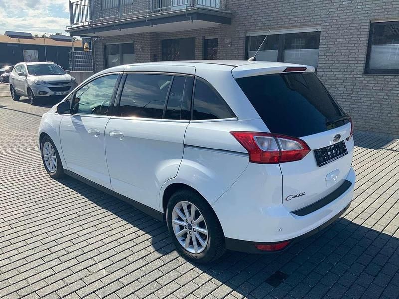 Gebraucht Ford Grand C-Max Titanium 125 PS (91 kW) 2016 Frozen white Van / Kleinbus