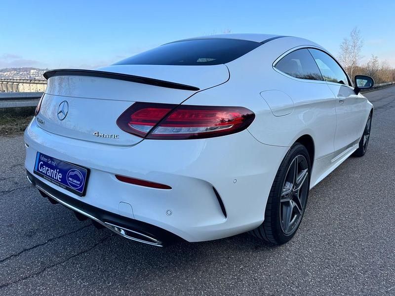 Gebraucht Mercedes C300 AMG 245 PS (180 kW) 2018 Weiß