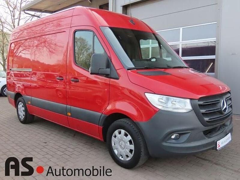 Gebraucht Mercedes Sprinter 163 PS (119 kW) 2019 Rot Van