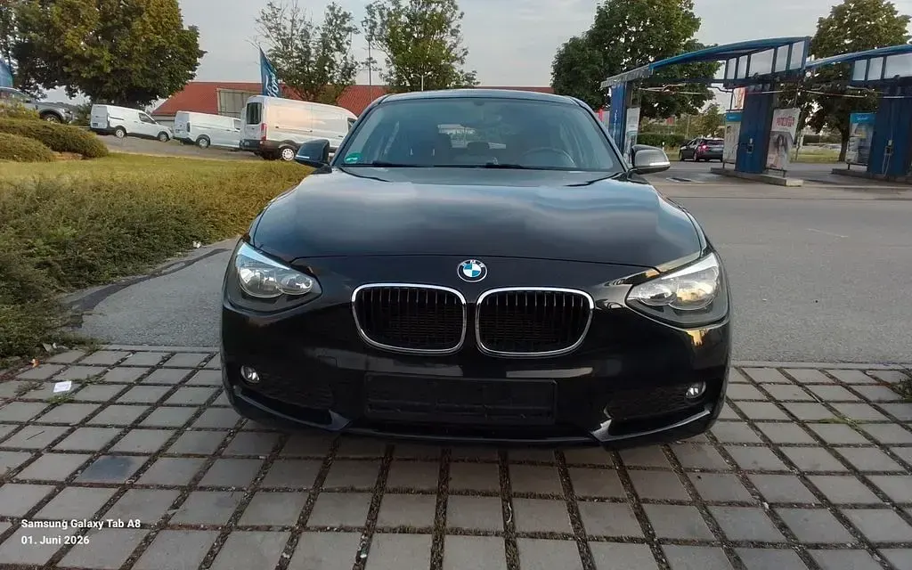 Gebraucht BMW 114 Advantage 102 PS (75 kW) 2012 Schwarz Kleinwagen