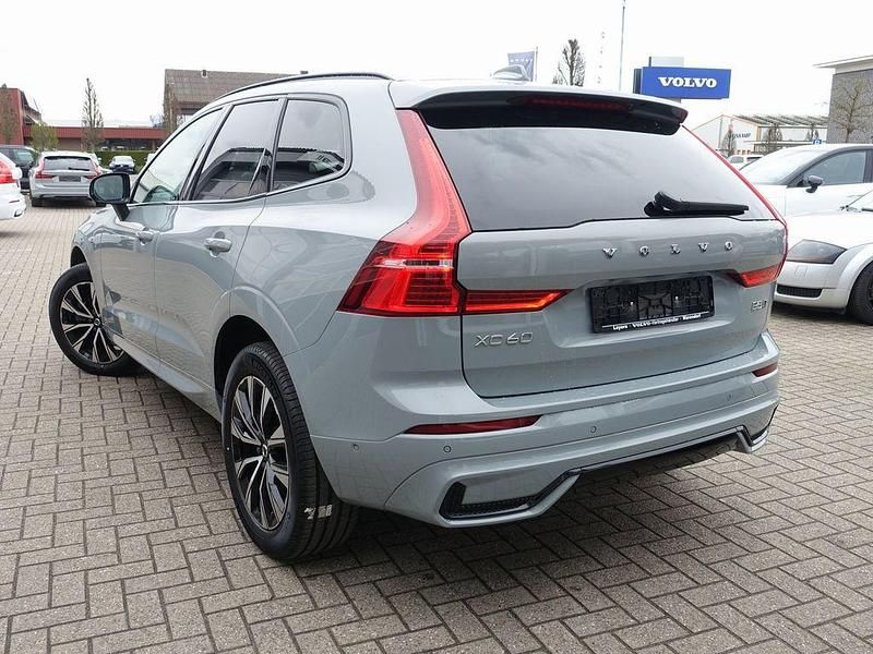 Gebraucht Volvo XC60 Plus 250 PS (183 kW) 2025 Grau SUV