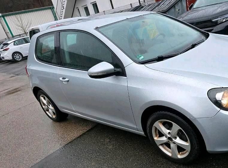 Gebraucht VW Golf VI 102 PS (75 kW) 2009 Silber Kleinwagen